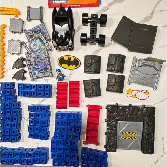 Fisher Price | Trio Blocks T3832 Batcave Set Discontinued Black Blue Red yellow - Picture 4 of 12